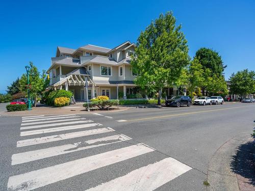 101-193 Second Ave West, Qualicum Beach, BC - Outdoor With Facade