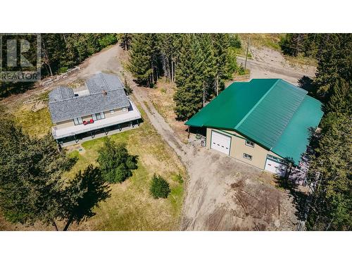 5902 Eastwood Road, 100 Mile House, BC - Outdoor