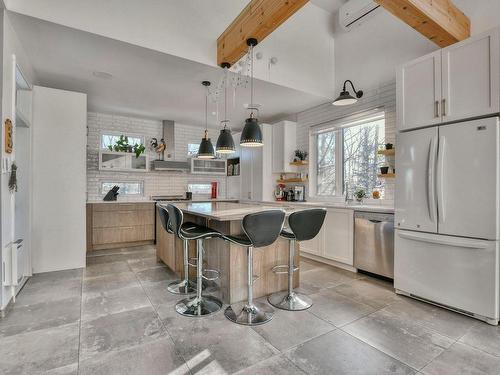 Kitchen - 75 Ch. Luna, Saint-Sauveur, QC - Indoor Photo Showing Kitchen With Upgraded Kitchen