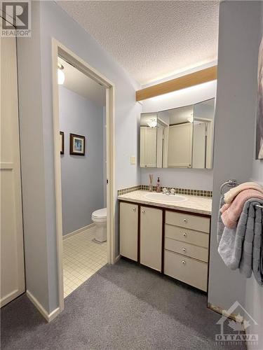 Primary Ensuite - 373 Laurier Avenue Unit#204, Ottawa, ON - Indoor Photo Showing Bathroom