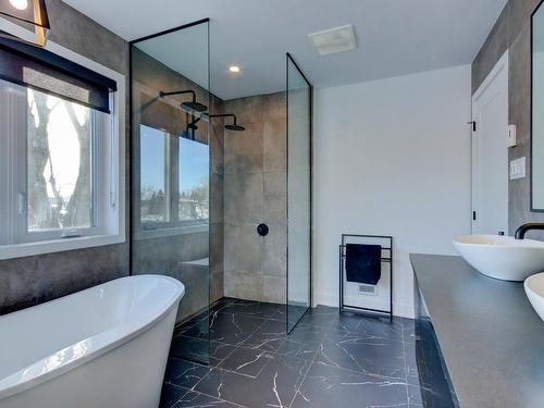 Salle de bains - 116 Ch. St-André, Saint-Jean-Sur-Richelieu, QC - Indoor Photo Showing Bathroom
