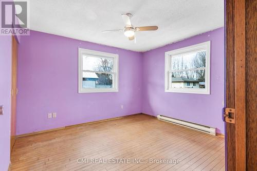 229 Hannah Street, Southwest Middlesex, ON - Indoor Photo Showing Other Room