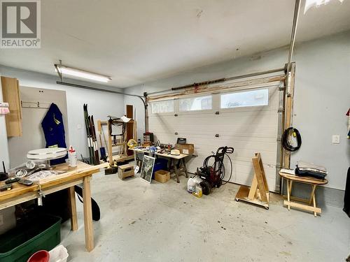 22 Wolfe Street, Sicamous, BC - Indoor Photo Showing Garage