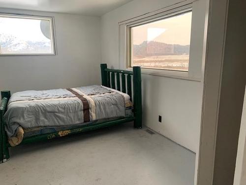 9270 North Fork Rd, Grand Forks, BC - Indoor Photo Showing Bedroom