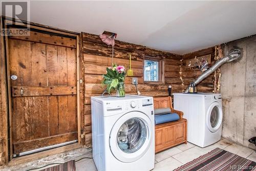 86 Old Reach Road, Kingston, NB - Indoor Photo Showing Laundry Room
