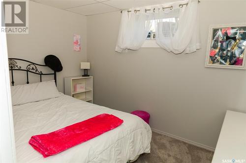 241 Alberta Avenue, Kerrobert, SK - Indoor Photo Showing Bedroom