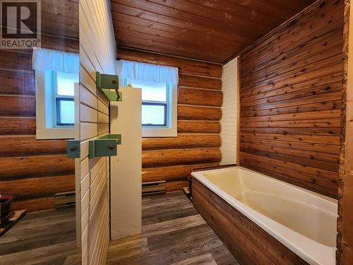 2875 Spout Lake Road, Lac La Hache, BC - Indoor Photo Showing Other Room
