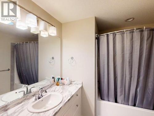 7342 Lasqueti Way, Powell River, BC - Indoor Photo Showing Bathroom