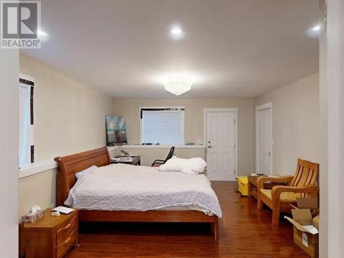 7342 Lasqueti Way, Powell River, BC - Indoor Photo Showing Bedroom