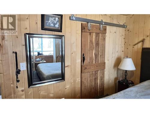 6831 Soda Creek Road, Williams Lake, BC - Indoor Photo Showing Bedroom