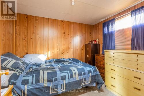 149 Lakeside Drive, Kawartha Lakes, ON - Indoor Photo Showing Bedroom