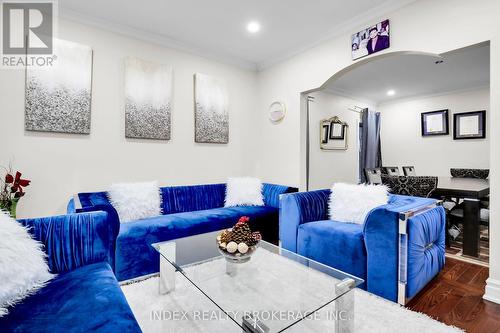 1095 Coronation Drive, London, ON - Indoor Photo Showing Living Room