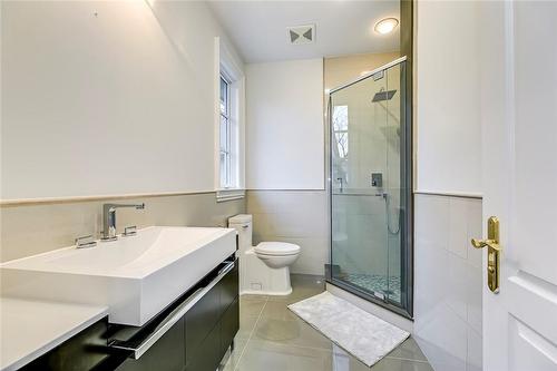 59 Bel Air Drive, Oakville, ON - Indoor Photo Showing Bathroom