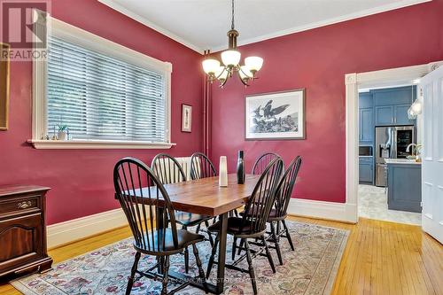 452 Hunter St, Peterborough, ON - Indoor Photo Showing Dining Room
