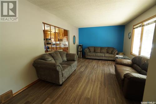 2914 Avonhurst Drive, Regina, SK - Indoor Photo Showing Living Room