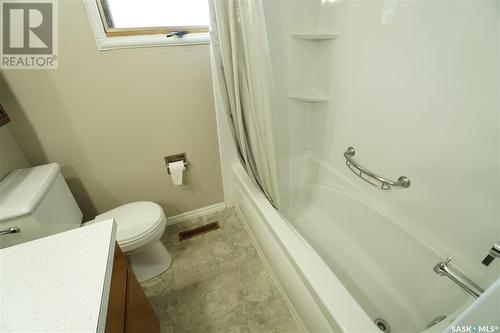 2914 Avonhurst Drive, Regina, SK - Indoor Photo Showing Bathroom