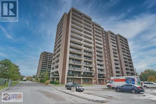 9099 Riverside Drive East Unit# 703, Windsor, ON - Outdoor With Balcony With Facade