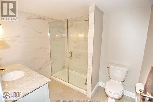 9099 Riverside Drive East Unit# 703, Windsor, ON - Indoor Photo Showing Bathroom