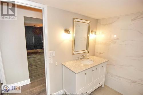 9099 Riverside Drive East Unit# 703, Windsor, ON - Indoor Photo Showing Bathroom