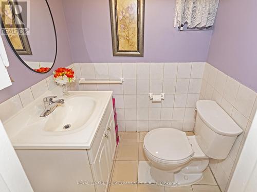 451 Rogers Rd, Toronto, ON - Indoor Photo Showing Bathroom