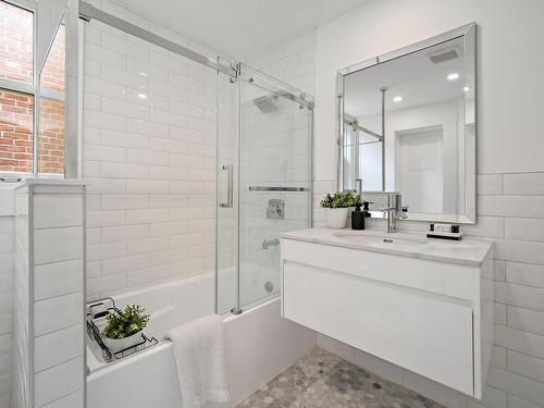Bathroom - 4569 Rue Sherbrooke O., Westmount, QC - Indoor Photo Showing Bathroom