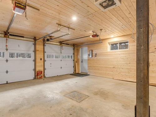 Garage - 2848 Boul. Talbot, Stoneham-Et-Tewkesbury, QC - Indoor Photo Showing Garage