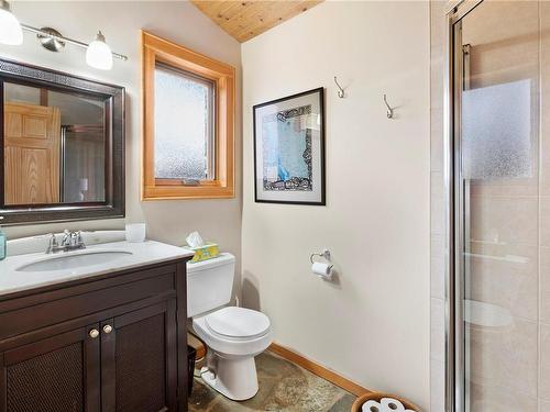 1062 Fifth Ave, Ucluelet, BC - Indoor Photo Showing Bathroom