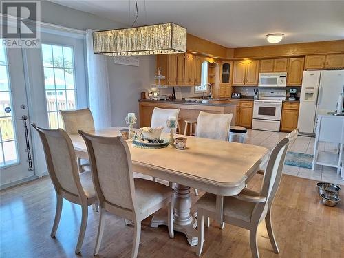 134 Islandview Road, Mainland, NL - Indoor Photo Showing Dining Room