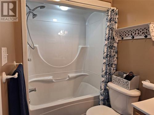 134 Islandview Road, Mainland, NL - Indoor Photo Showing Bathroom