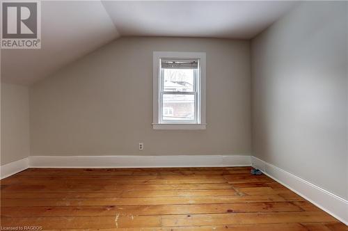 719 1St Avenue E, Owen Sound, ON - Indoor Photo Showing Other Room