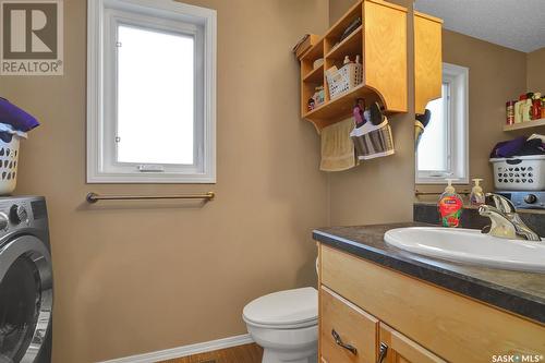 668 Riche Street, Bethune, SK - Indoor Photo Showing Laundry Room