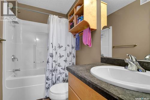 668 Riche Street, Bethune, SK - Indoor Photo Showing Bathroom