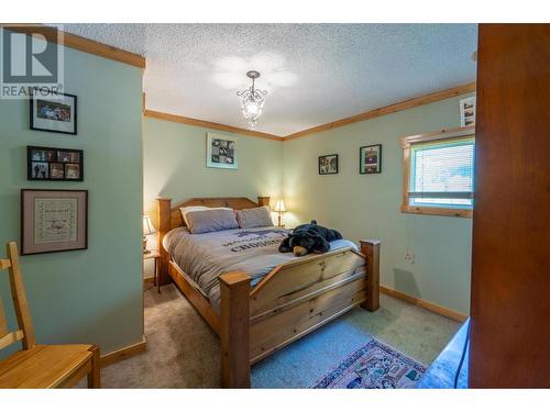 1732 Oberg Johnson Road, Golden, BC - Indoor Photo Showing Bedroom