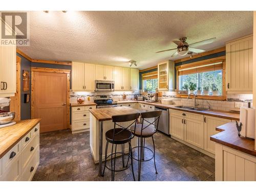 1732 Oberg Johnson Road, Golden, BC - Indoor Photo Showing Kitchen With Double Sink