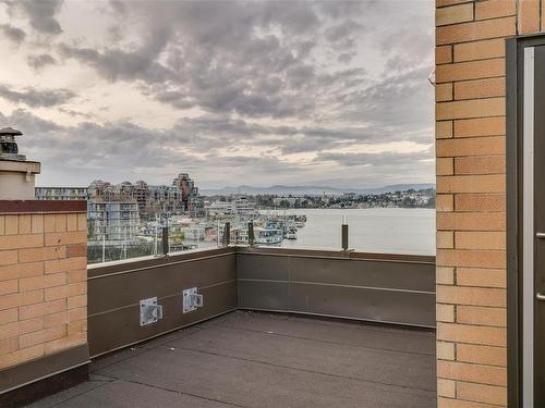 702-640 Montreal St, Victoria, BC - Outdoor With View
