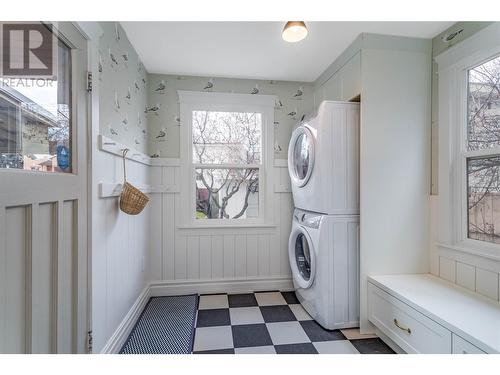 117 Bassett Street, Penticton, BC - Indoor Photo Showing Laundry Room