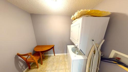 212 - 4767 Forsters Landing Road, Radium Hot Springs, BC - Indoor Photo Showing Laundry Room