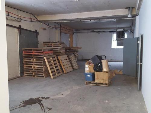 Warehouse - 401A-3995 Boul. Lite, Laval (Saint-Vincent-De-Paul), QC - Indoor Photo Showing Garage