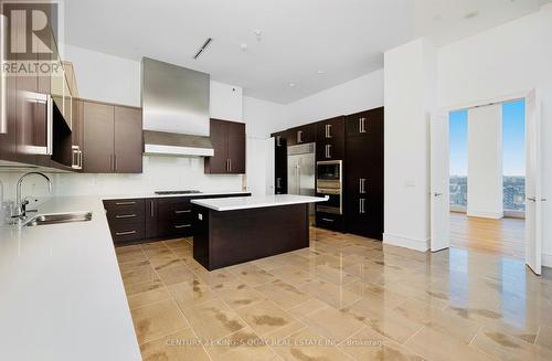 5102 - 183 Wellington Street W, Toronto, ON - Indoor Photo Showing Kitchen With Double Sink
