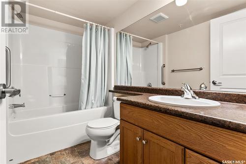 208 2341 Windsor Park Road, Regina, SK - Indoor Photo Showing Bathroom