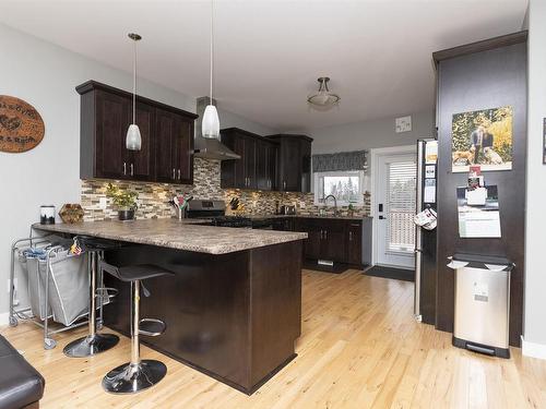 232 Cougar Crescent, Thunder Bay, ON - Indoor Photo Showing Kitchen With Upgraded Kitchen