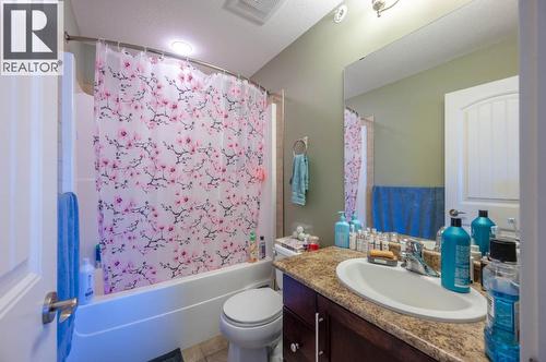 13615 Victoria Road Unit# 303, Summerland, BC - Indoor Photo Showing Bathroom