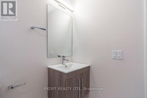 #1-4 -261 Front St, Belleville, ON - Indoor Photo Showing Bathroom