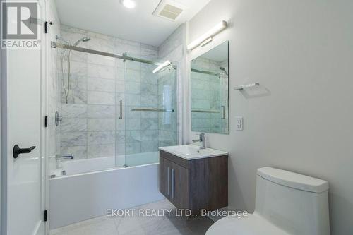 1-4 - 261 Front Street, Belleville, ON - Indoor Photo Showing Bathroom