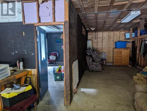 1391 Gillespie Road, Sorrento, BC - Indoor Photo Showing Garage