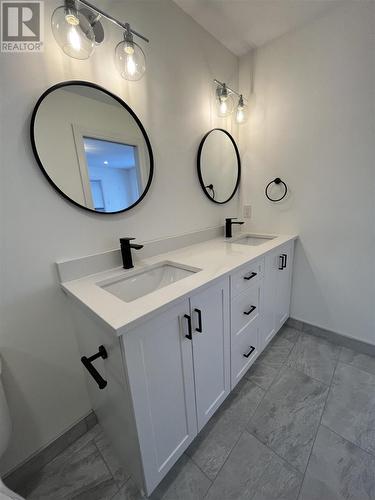 30 Mulberry St, Sault Ste. Marie, ON - Indoor Photo Showing Bathroom