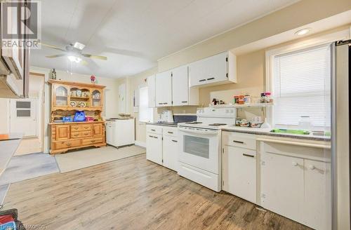 242 Queen Street S, Paisley, ON - Indoor Photo Showing Kitchen