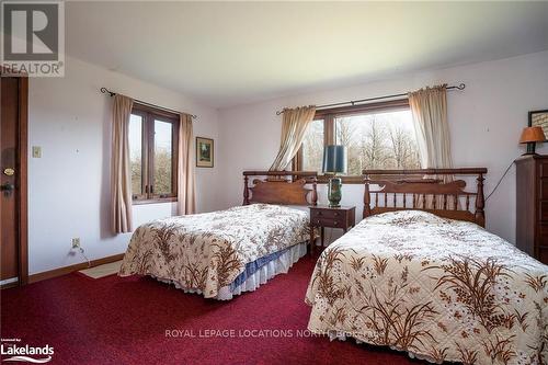 123 Maple Lane, Blue Mountains, ON - Indoor Photo Showing Bedroom