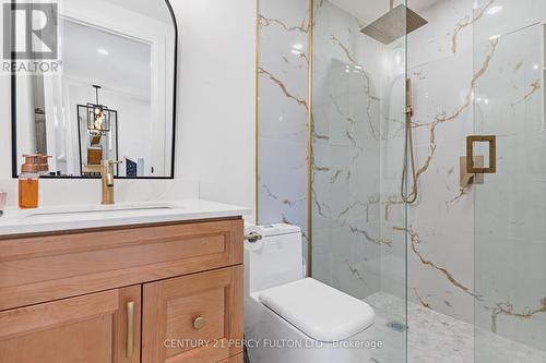 4816 Saint Clair Avenue, Niagara Falls, ON - Indoor Photo Showing Bathroom