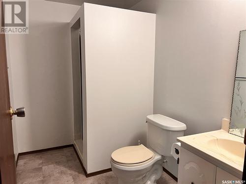 510 4Th Street E, Wynyard, SK - Indoor Photo Showing Bathroom